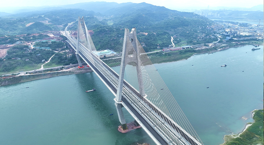 宜賓臨港長(zhǎng)江大橋。成都鐵路供圖