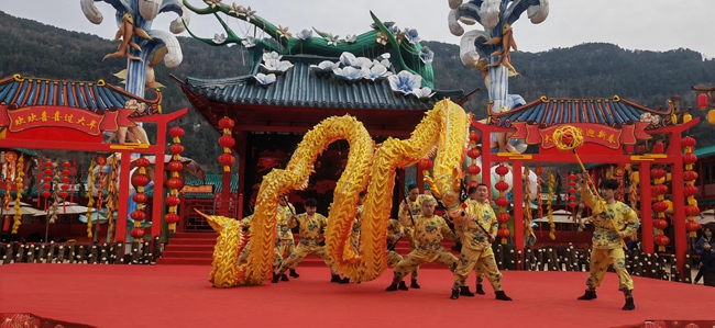 四川集中推出“千龍千獅鬧新春 歡歡喜喜過(guò)大年”春節(jié)主題文化和旅游活動(dòng)。四川省文旅廳供圖