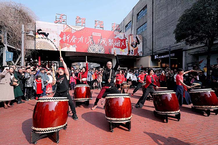 傳統(tǒng)文藝節(jié)目，受到市民游客青睞。成都文旅供圖